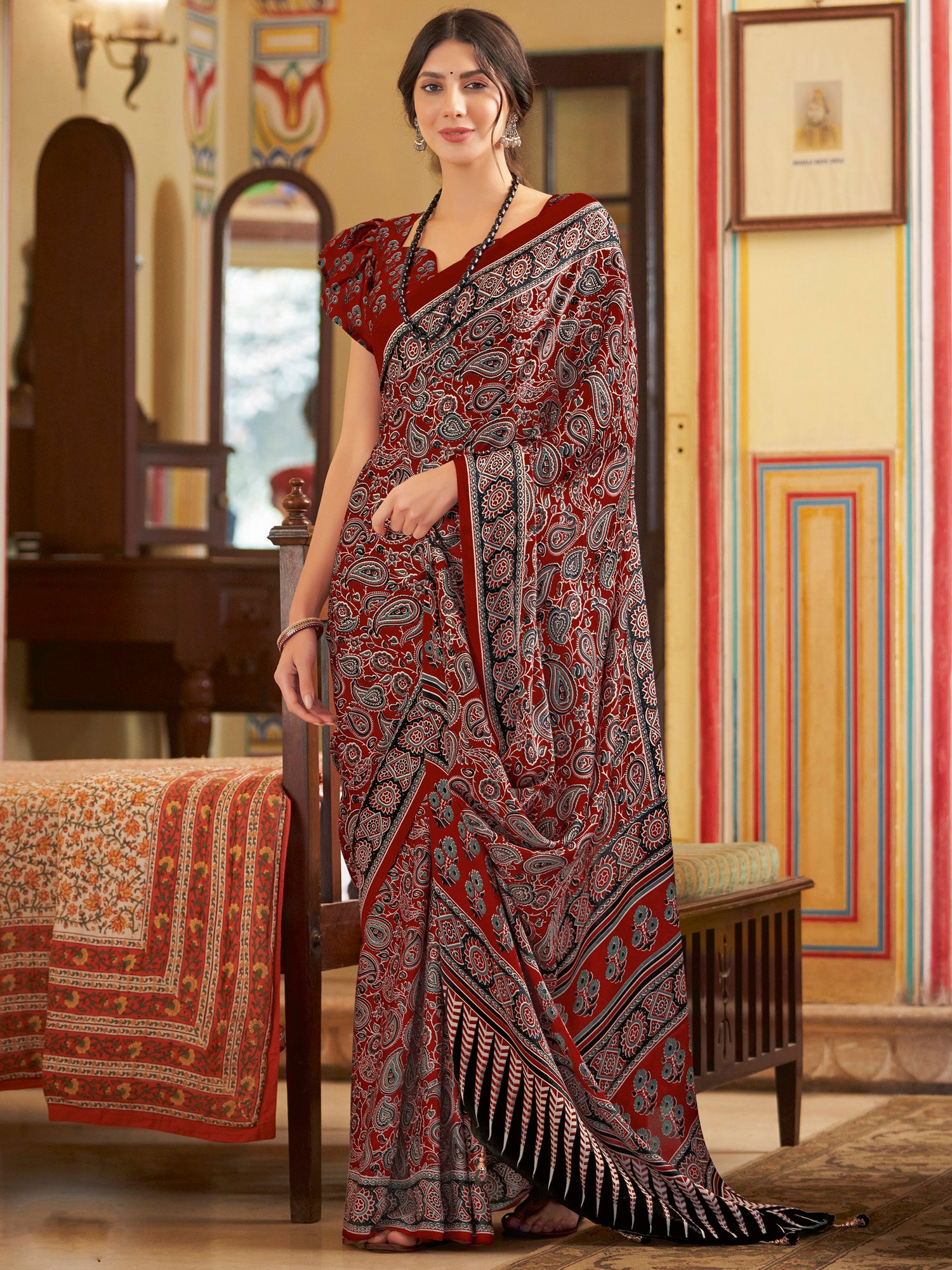 Women's Crepe Maroon Printed Designer Saree With Blouse Piece