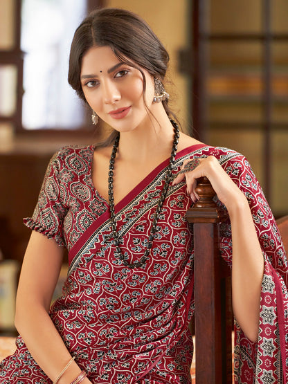 Women's Crepe Red Printed Designer Saree With Blouse Piece