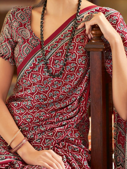 Women's Crepe Red Printed Designer Saree With Blouse Piece
