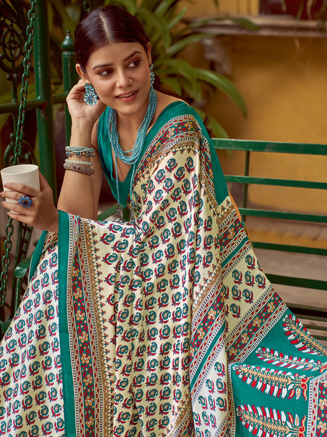 Women's Crepe Blue Printed Designer Saree With Blouse Piece