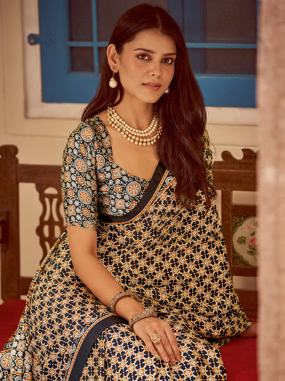Women's Crepe Black Printed Designer Saree With Blouse Piece