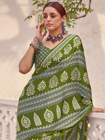 Women's Crepe Light Green Printed Designer Saree With Blouse Piece