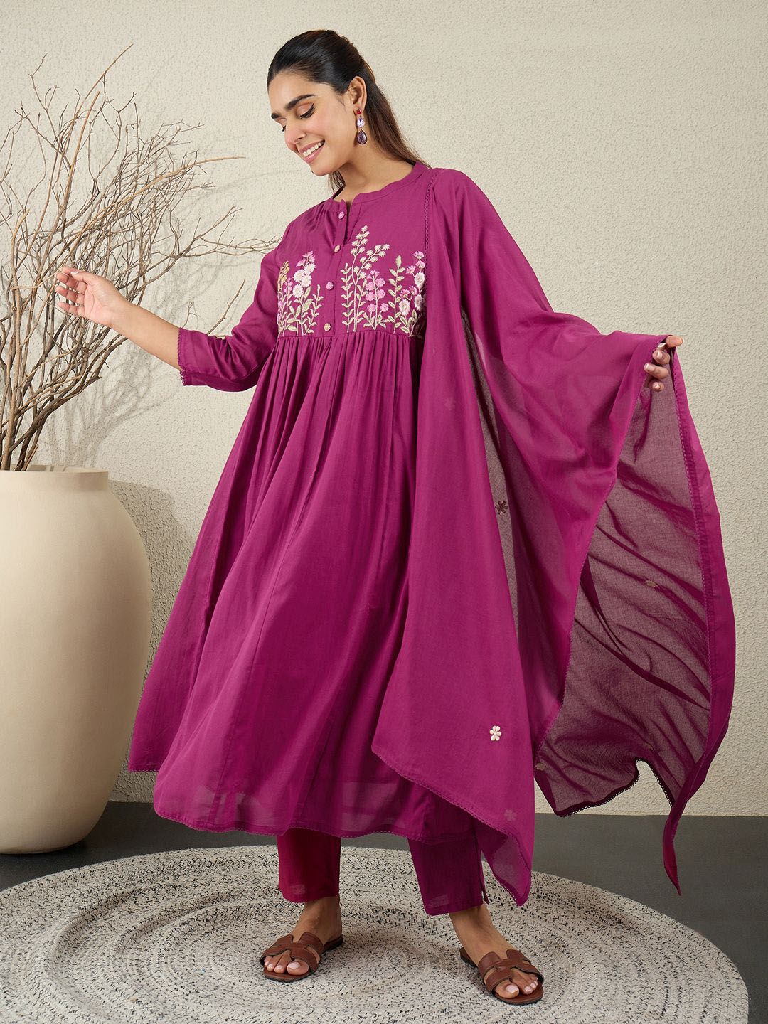 Floral Embroidered Thread Work Pure Cotton Kurta With Trousers & Dupatta