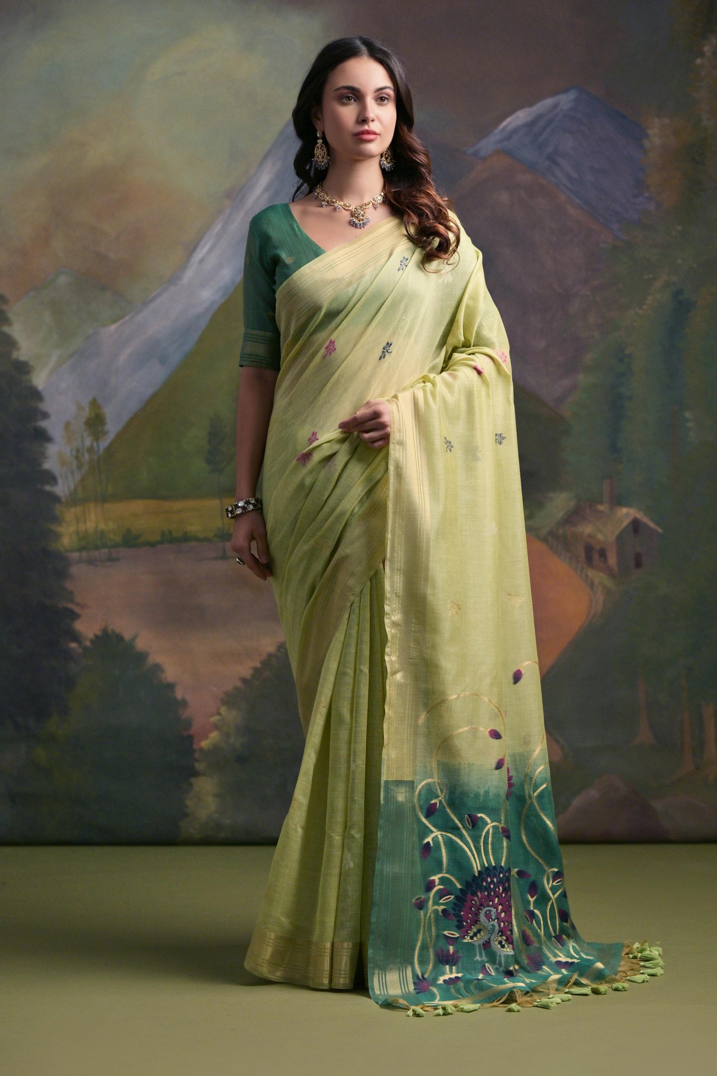 Dhiyona GR Women's Green Woven Muga Silk Saree
