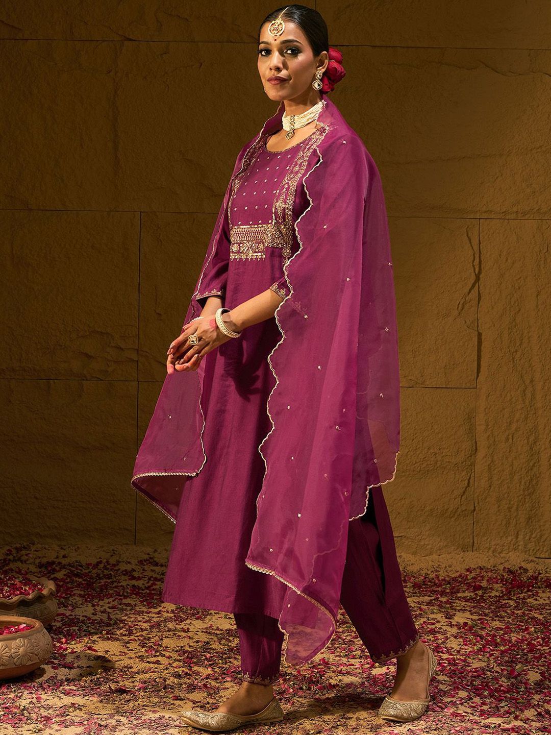Ethnic Motifs Embroidered Sequinned Liva Straight Kurta With Trousers & Dupatta