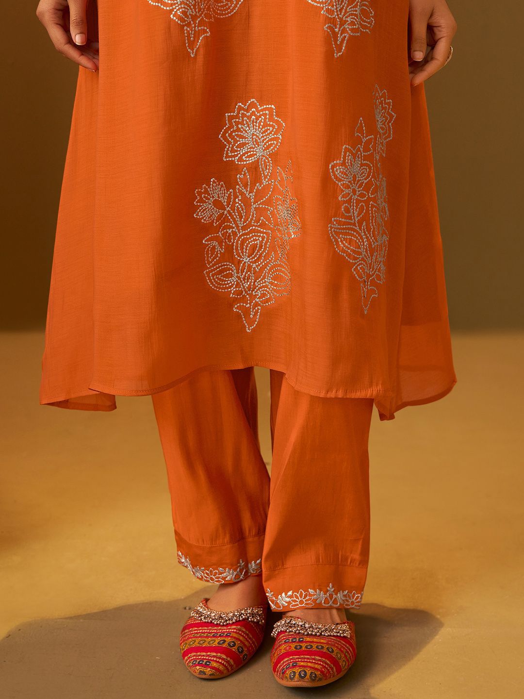 Ethnic Motifs Embroidered V-Neck Thread Work A-Line Kurta & Trousers