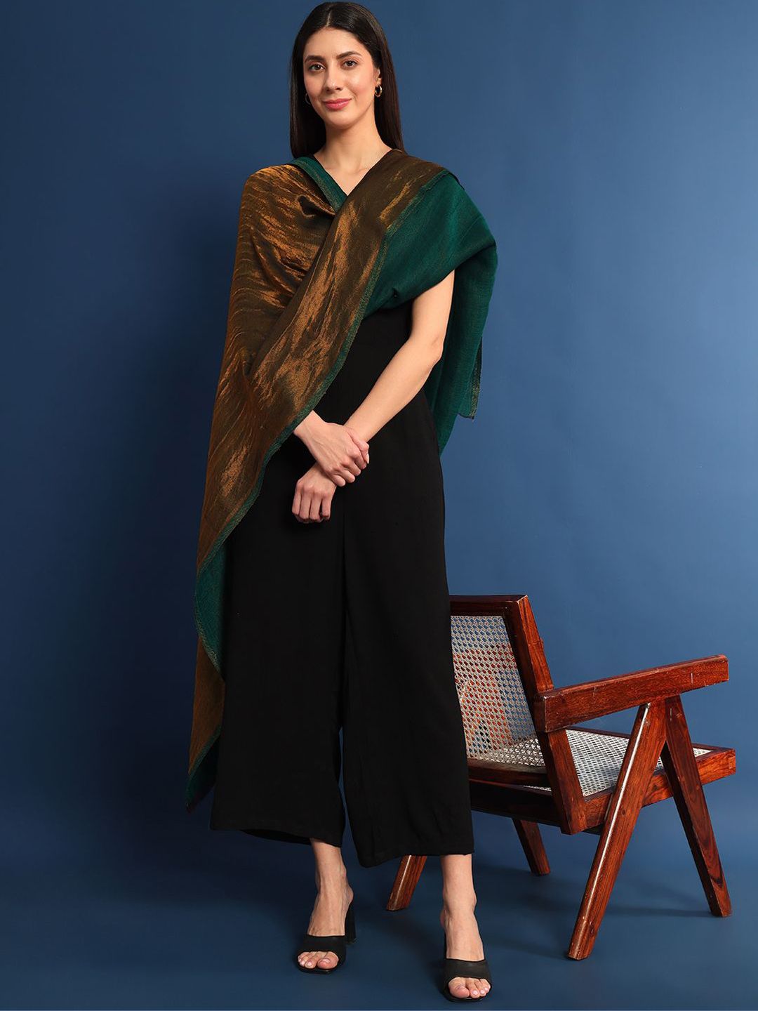 Dhiyona PA Woven Design Woollen Shawl