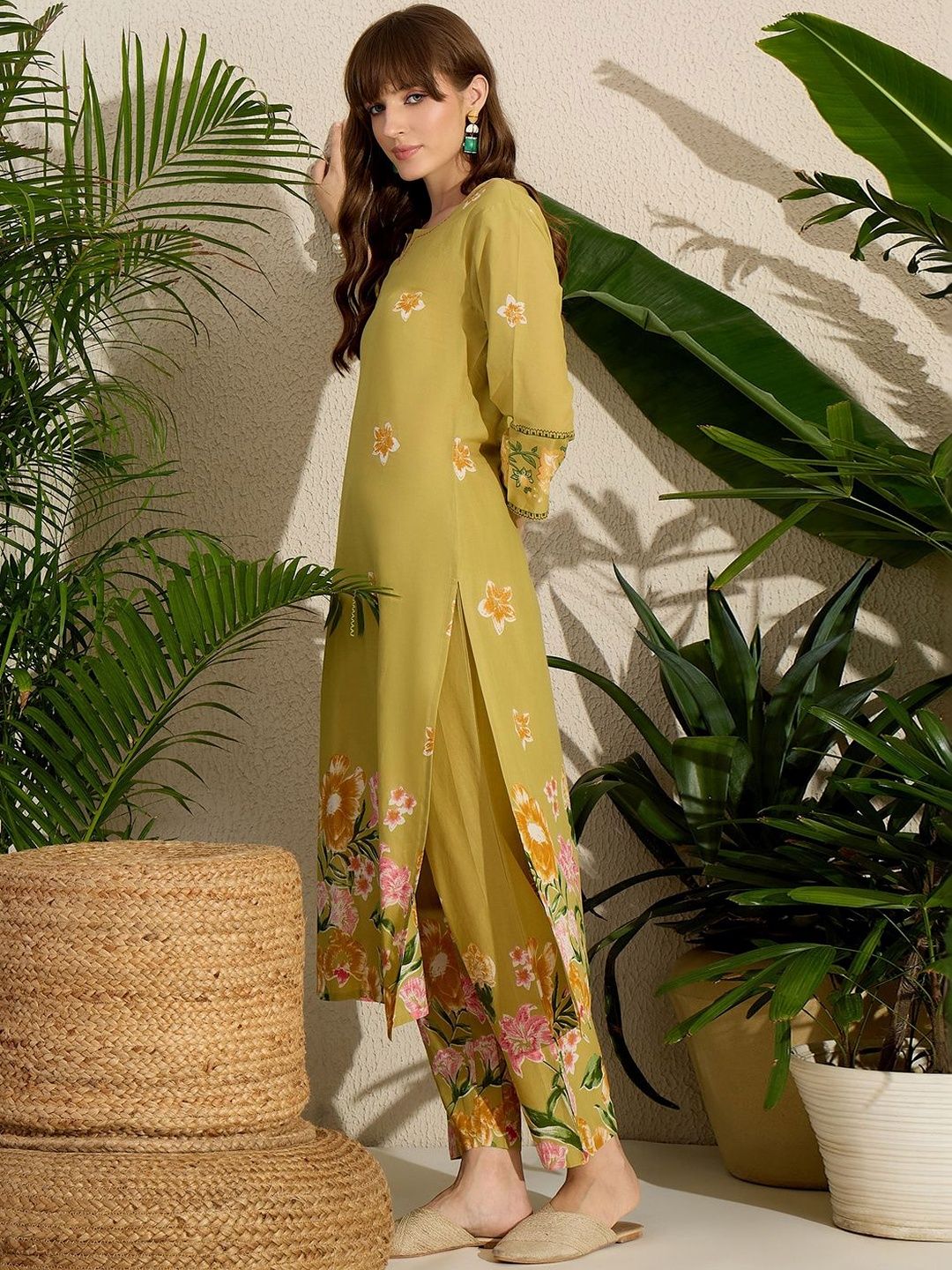 Women Floral Printed Regular Pure Cotton Kurta with Trousers