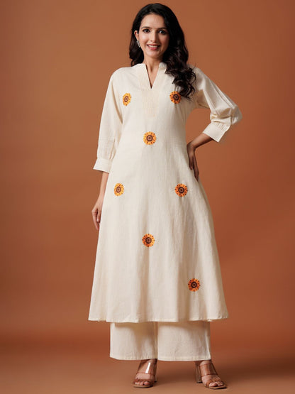 Dhiyona IE Embroidered Mandarin Collar Pure Cotton A-Line Top With Trousers