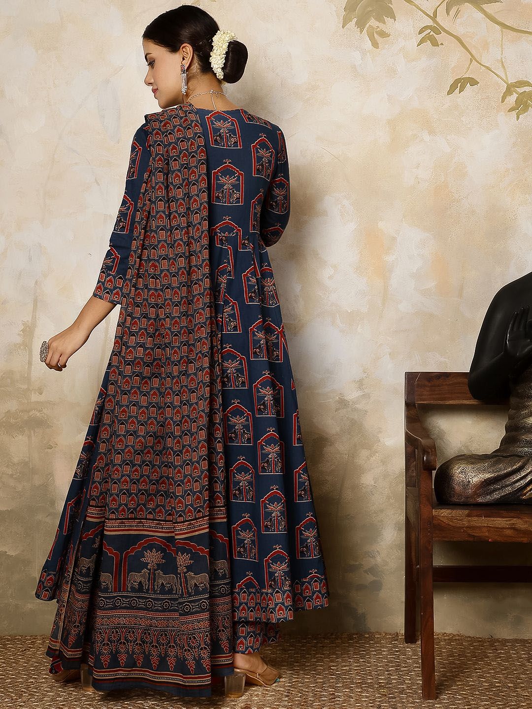 Dhiyona SN Women's Printed Pure Cotton Flared V-Neck Kurta & Palazzo With Dupatta