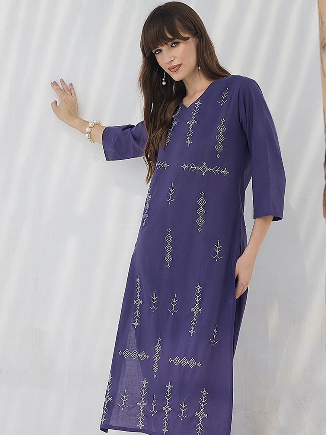 Dhiyona IE Embroidered Pure Cotton V-Neck Top With Trousers Co-Ords