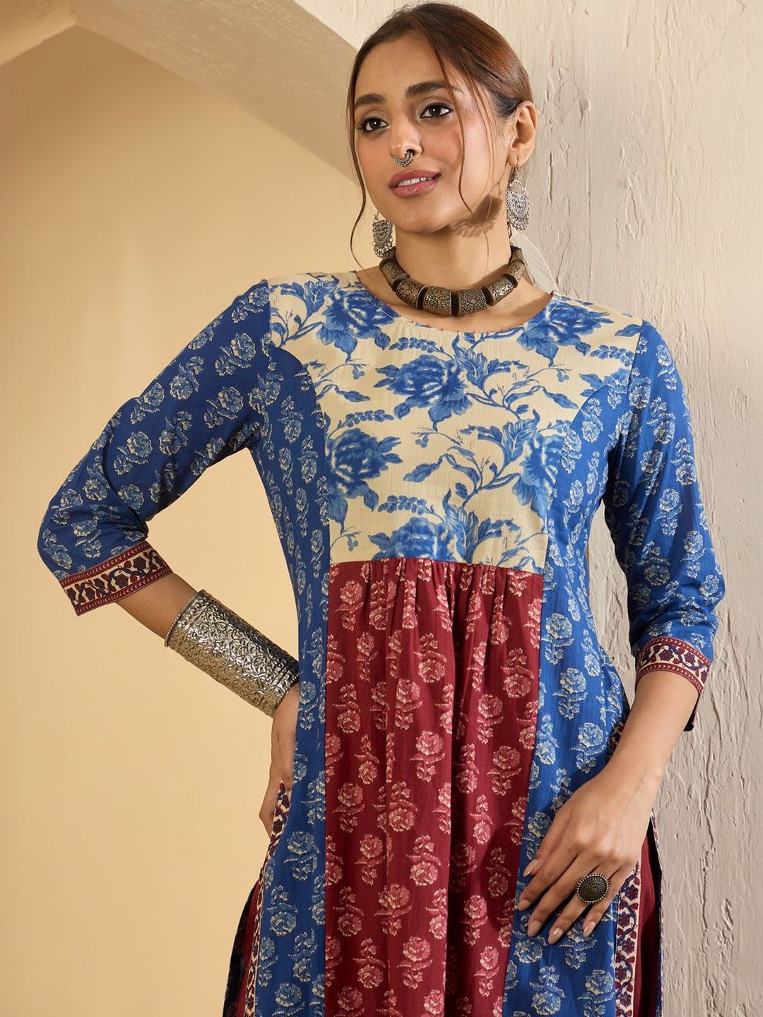 Women Floral Printed Panelled Pure Cotton Kurta with Trousers