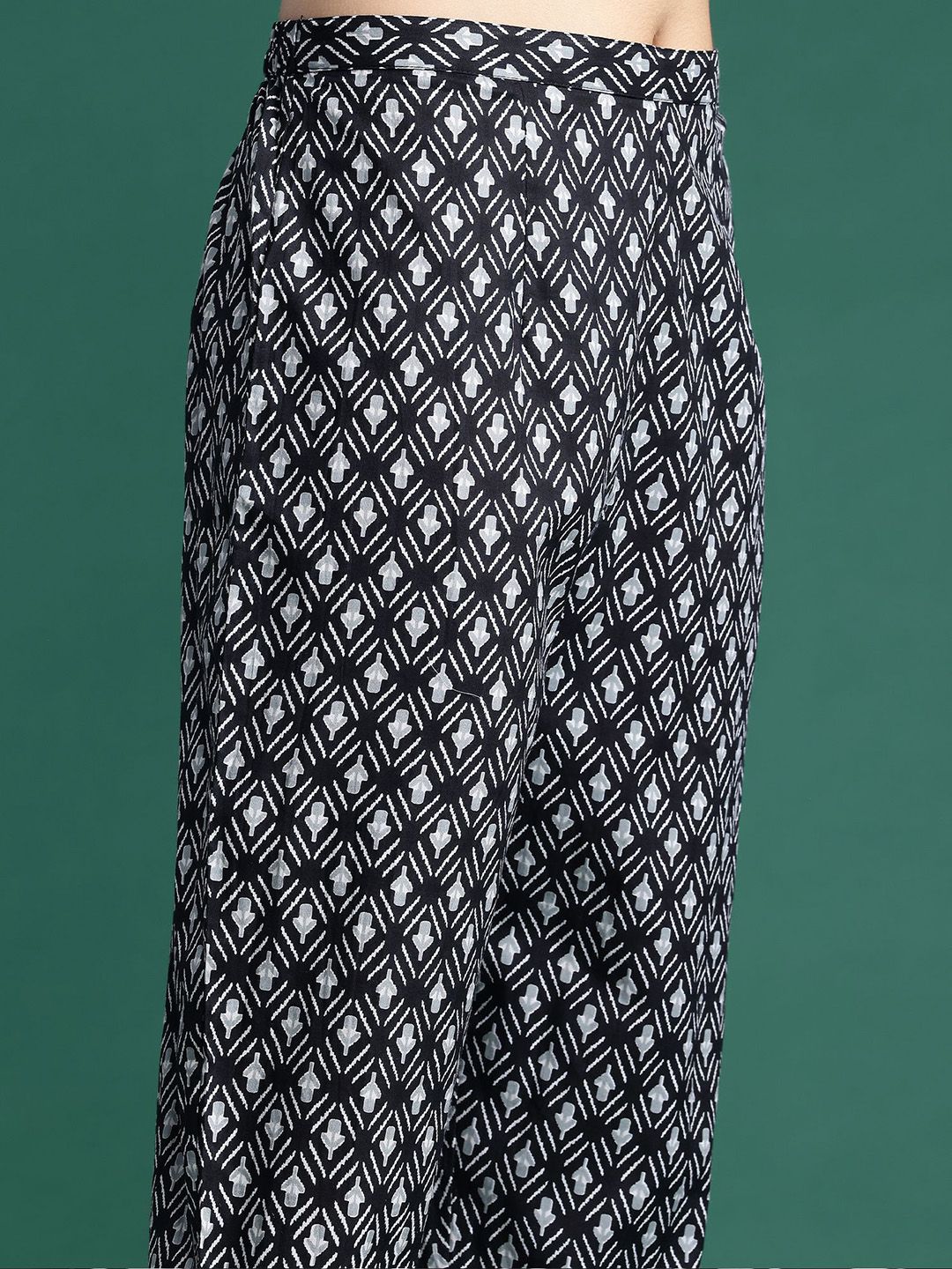 Ethnic Motifs Printed A-Line Pure Cotton Kurta with Trousers