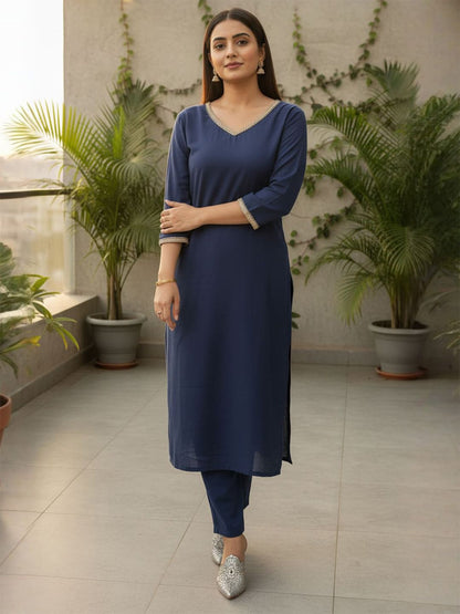 Dhiyona IE V-Neck Tunic With Trousers