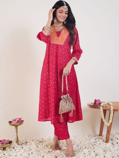 Dhiyona IE Embroidered V-Neck Tunic With Trousers