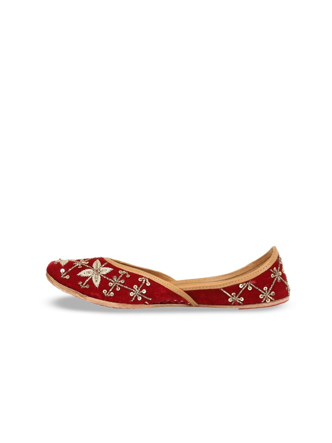 Dhiyona HOP Women Embellished Mojaris Round Toe Flats