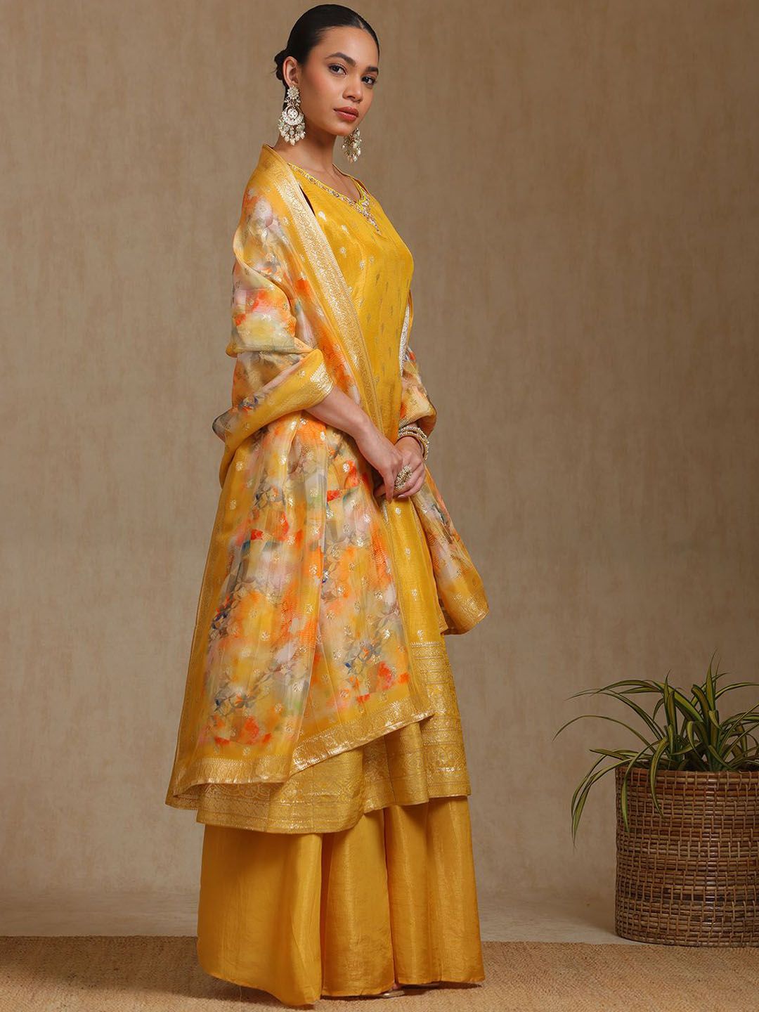 Dhiyona SO Women's Women Regular Sequinned Kurta with Palazzos & With Dupatta