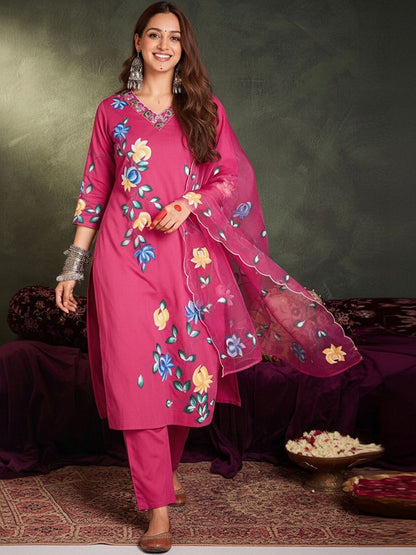 Women Floral Printed and Thread Work Pure Cotton Kurta with Trousers & Dupatta