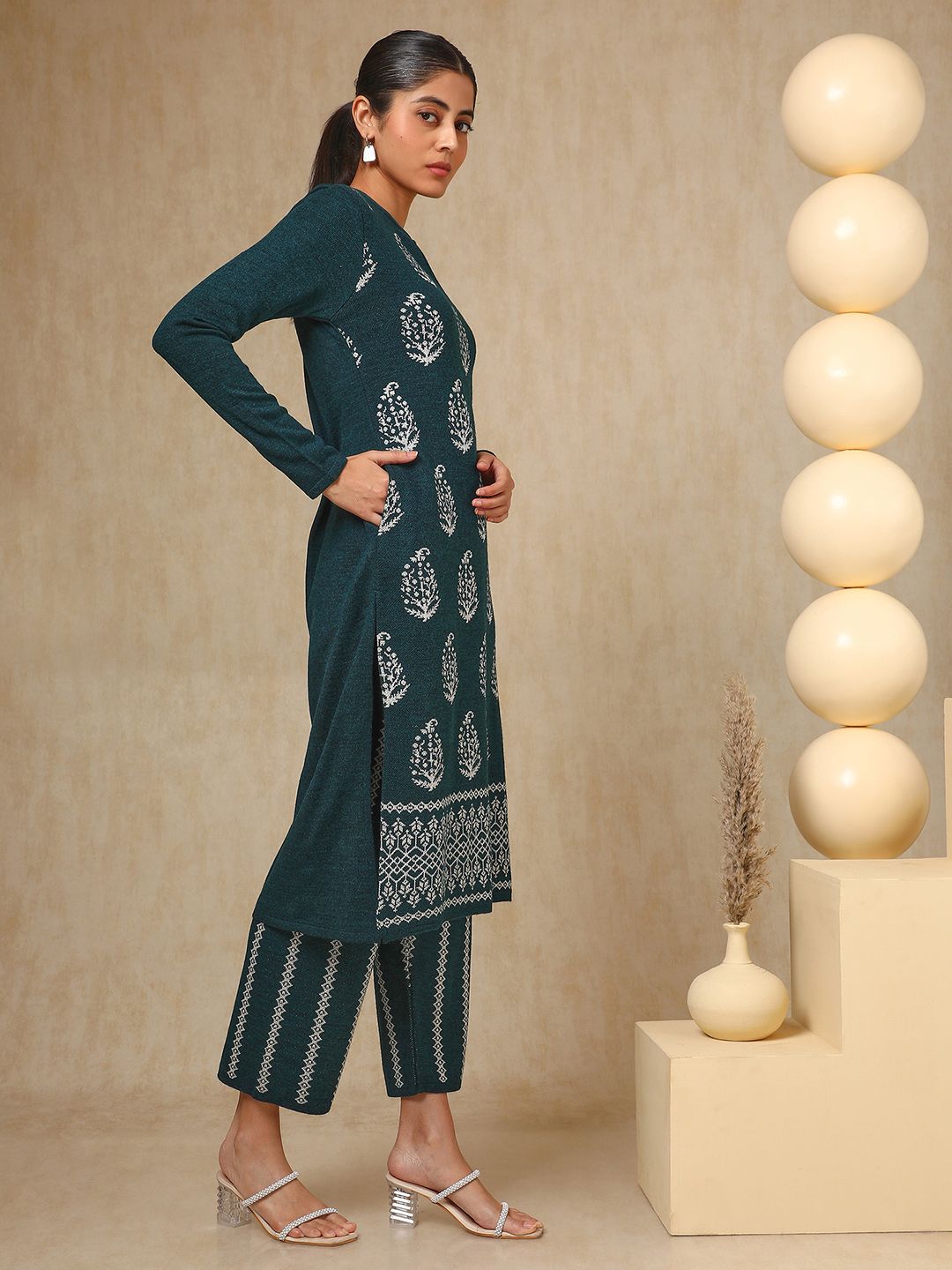 Dhiyona SO Women's Teal Green Paisley Woven Design Mandarin Collar Acrylic Straight Kurta With Trouser