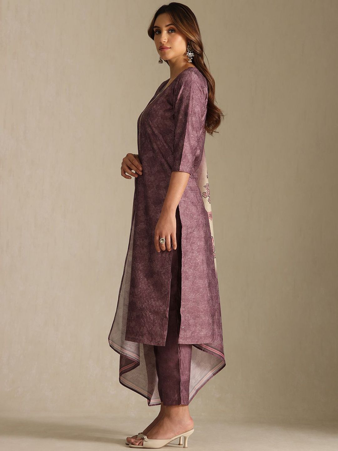 Dhiyona SO Women's Women Round Neck Printed Zardozi Kurta & Trousers With Dupatta