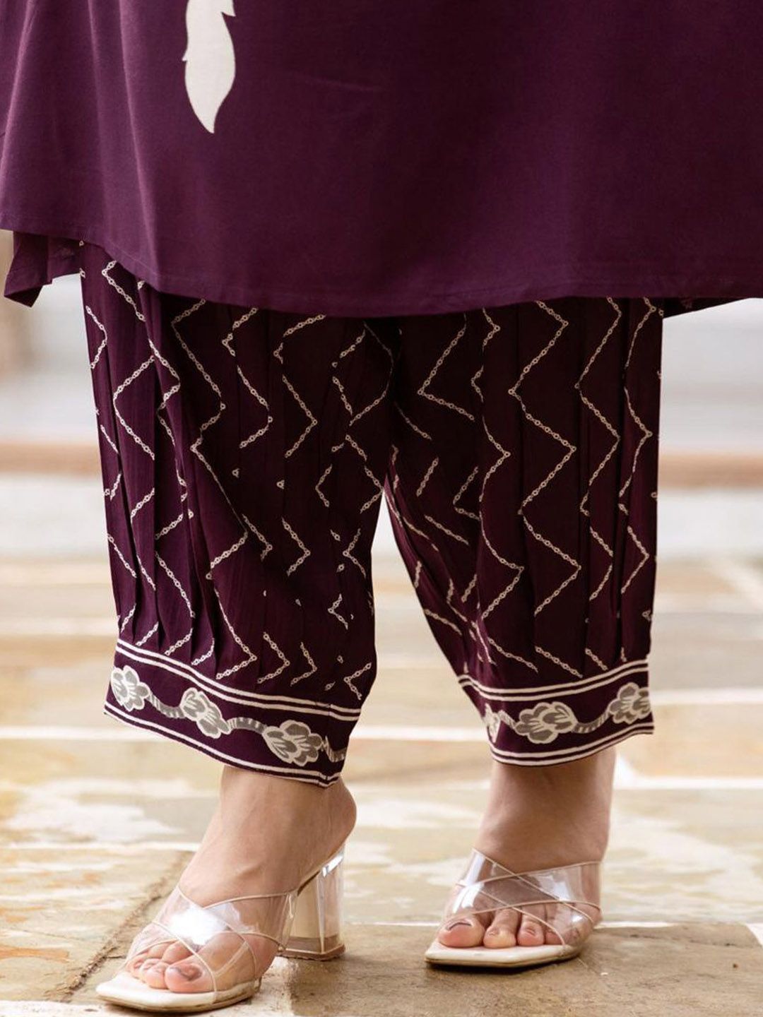 Dhiyona IE Floral Printed Sequinned A-Line Kurta With Salwar