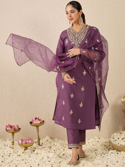 Dhiyona IE Women's Ethnic Motifs Embroidered Thread Work Straight Kurta With Trousers & Dupatta