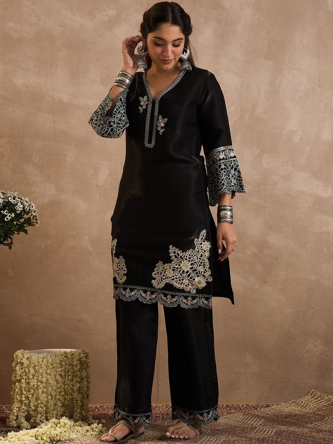 Floral Embroidered V-Neck Thread Work Straight Kurta & Palazzos