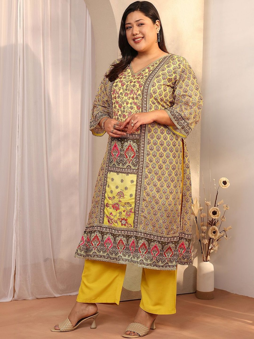 Dhiyona Women's Plus Size Ethnic Motifs Printed Kurta with Palazzos & Dupatta