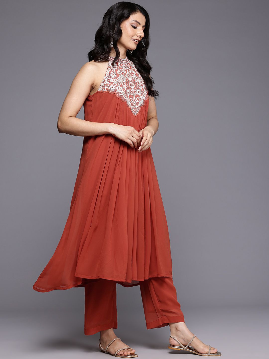 Dhiyona VA Women'sFloral Yoke Design Thread Work Pleated Silk Georgette A-Line Kurta with Trousers