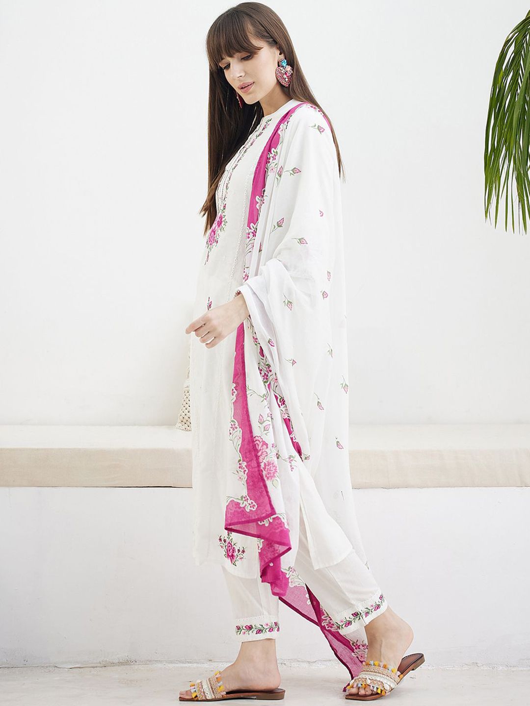 Floral Embroidered Thread Work Pure Cotton Kurta With Trousers & Dupatta