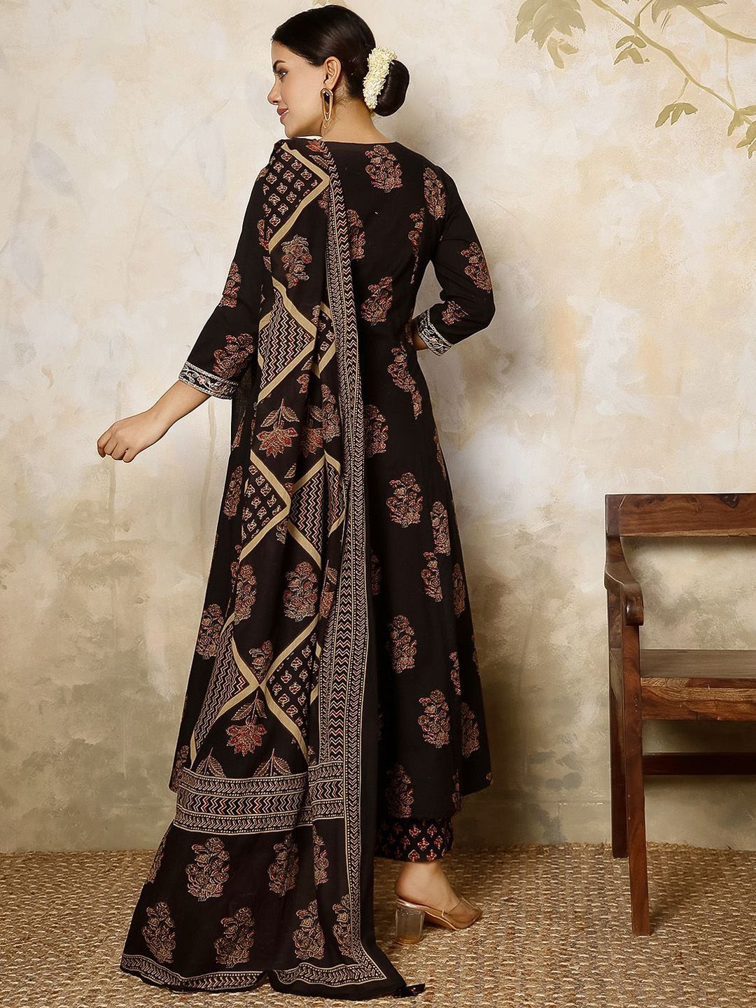 Dhiyona SN Women's Ethnic Motifs Printed Pure Cotton Anarkali Kurta with Palazzo & Dupatta