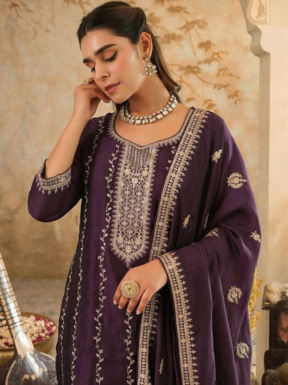 Women Ethnic Motifs Embroidered Regular Thread Work Kurta with Trousers & With Dupatta