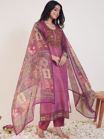Ethnic Motifs Embroidered Chanderi Cotton Kurta With Trousers & Dupatta