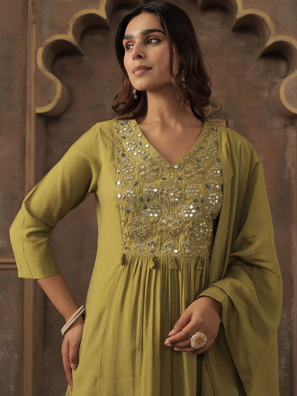 Women Ethnic Motifs Embroidered Pleated Mirror Work Kurta Set