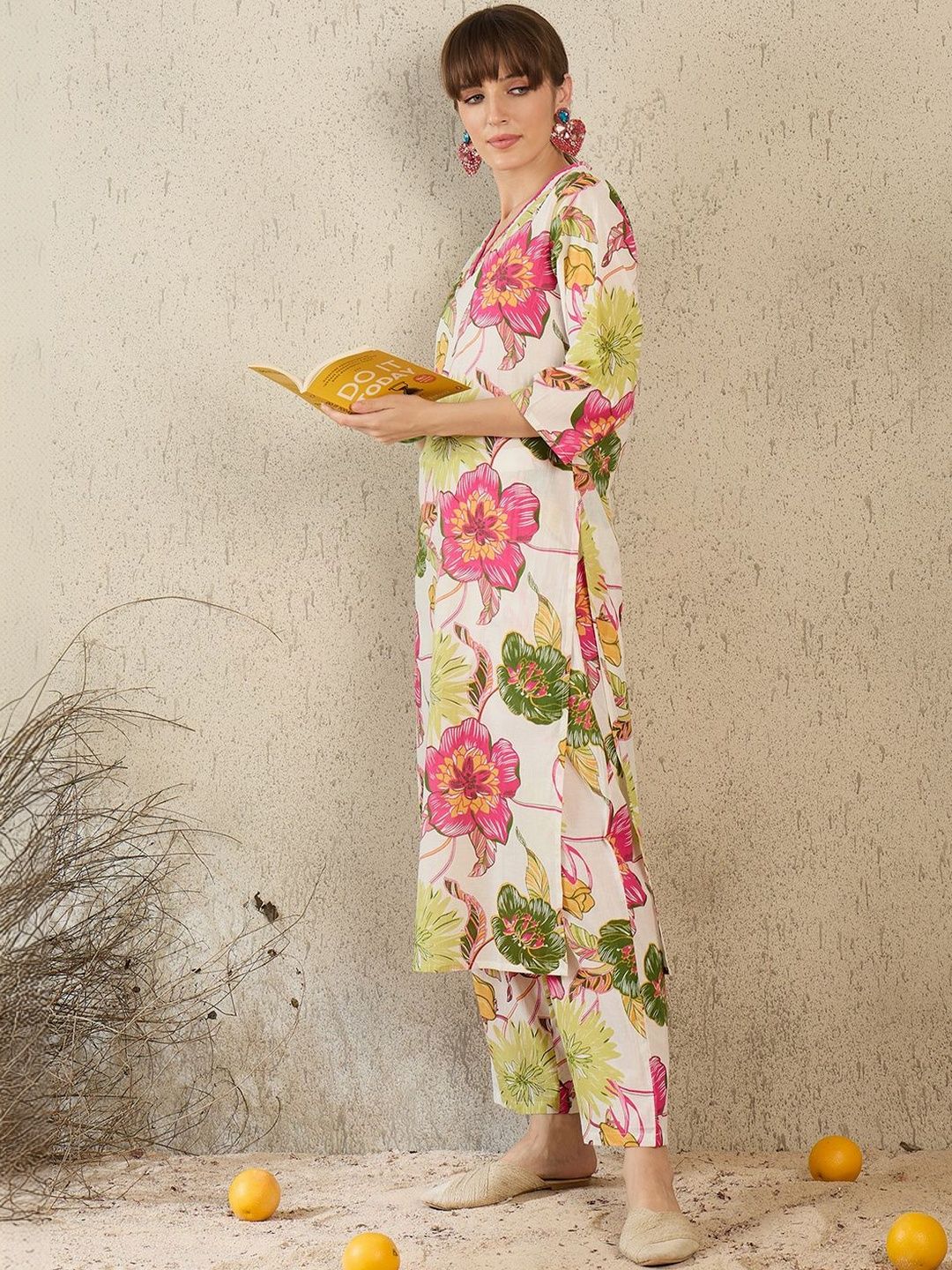 Women Floral Printed Regular Pure Cotton Kurta with Trousers
