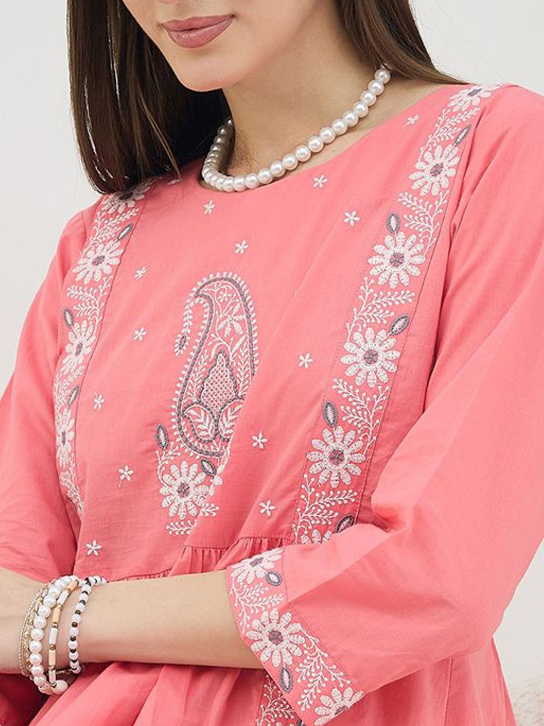 Dhiyona IE Floral Embroidered Pure Cotton Round Neck Tunic With Trousers