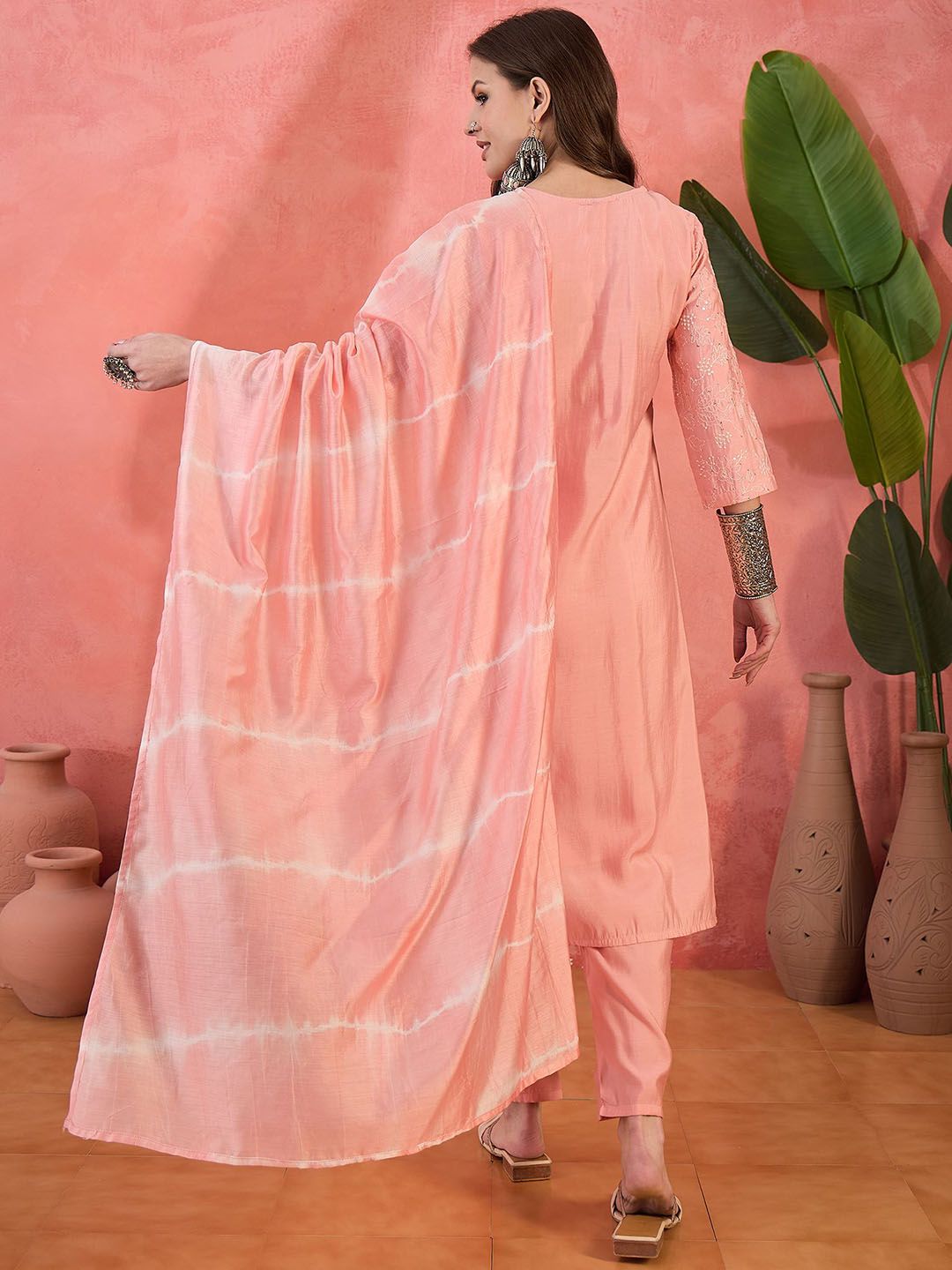 Dhiyona SN Women's Floral Embroidered Notch Neck Thread Work Straight Kurta With Trouser And Dupatta