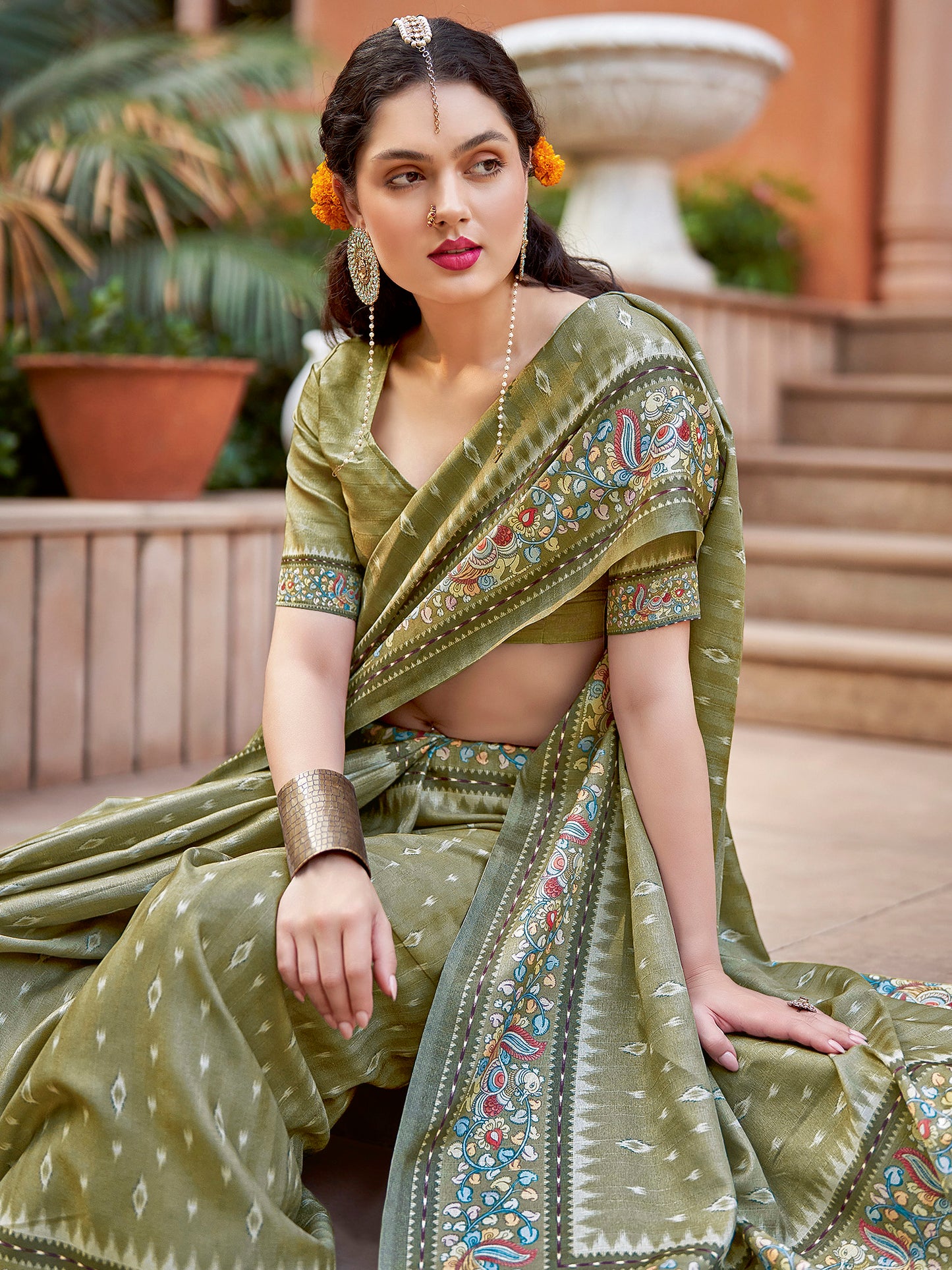 Women's Cotton Blend Olive Printed Designer Saree With Blouse Piece