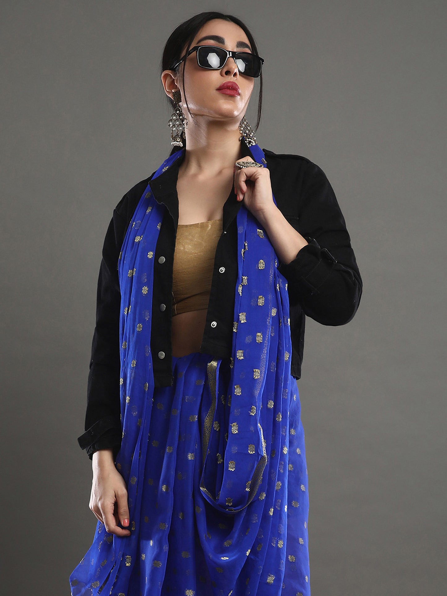 Women's Nylon Blue Solid Designer Saree With Blouse Piece