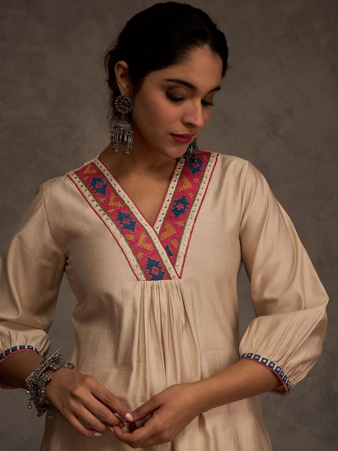 Ethnic Motifs Embroidered A-Line Thread Work Kurta With Trouser