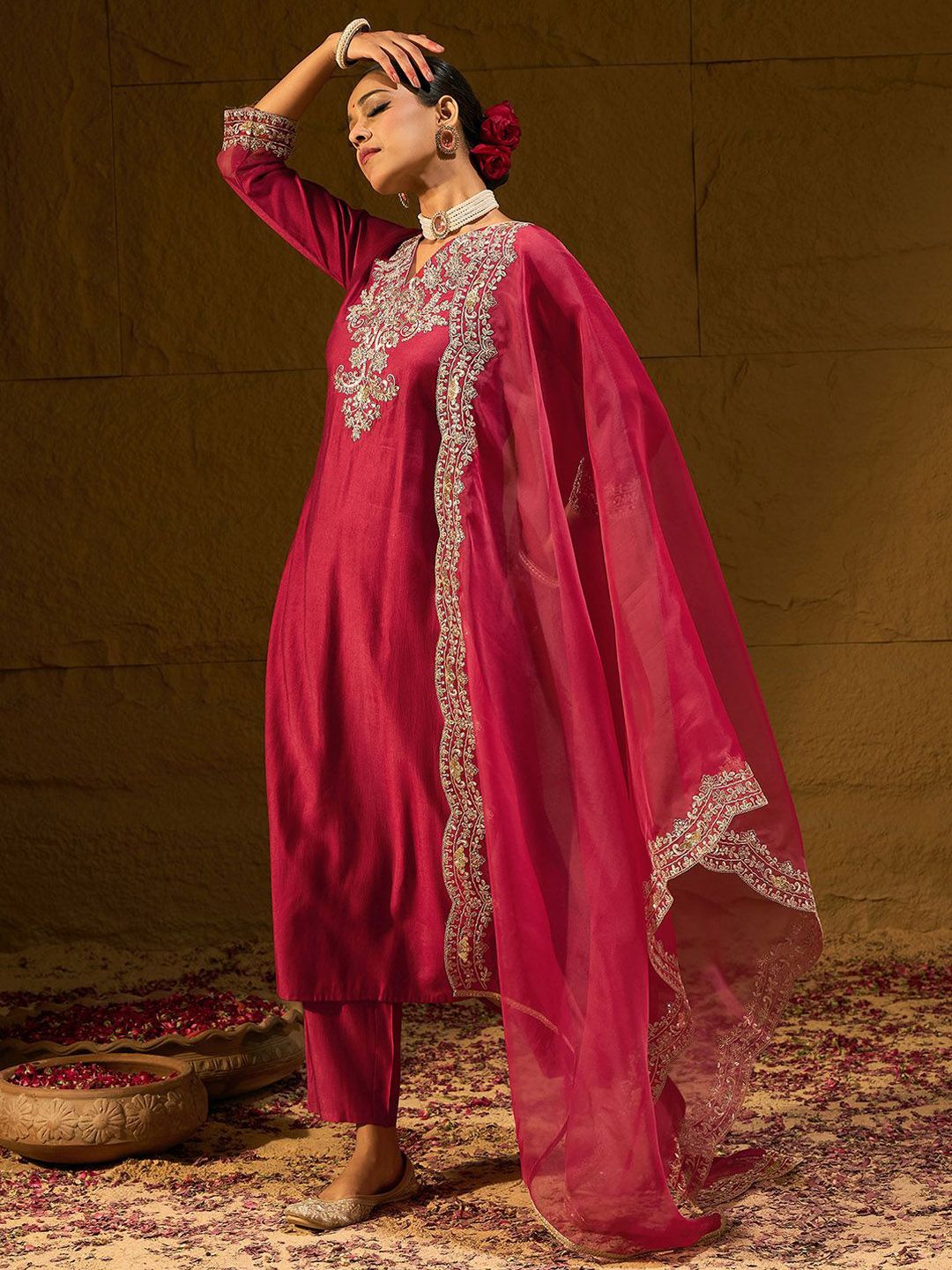 Dhiyona IE Ethnic Motifs Embroidered Thread Work Liva Straight Kurta With Trousers & Dupatta
