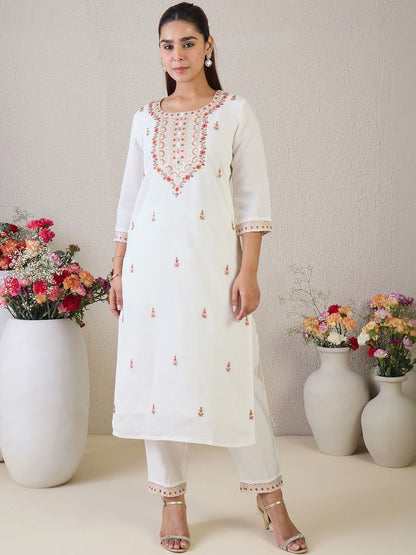 Women Floral Embroidered Regular Thread Work Kurta with Trousers & With Dupatta