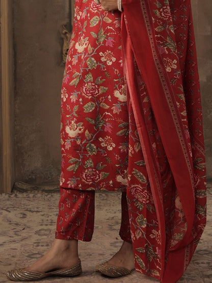 Floral Printed Round Neck Straight Kurta With Trousers & Dupatta