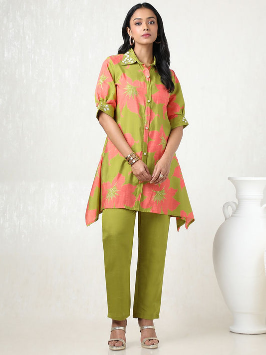 Dhiyona SO Women's Women Floral Printed Regular Mirror Work Kurta with Trousers