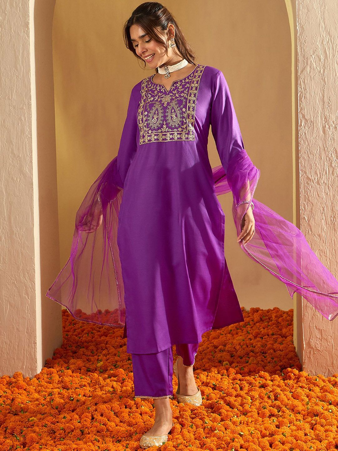 Dhiyona IE Floral Embroidered Liva Straight Kurta With Trousers & Dupatta