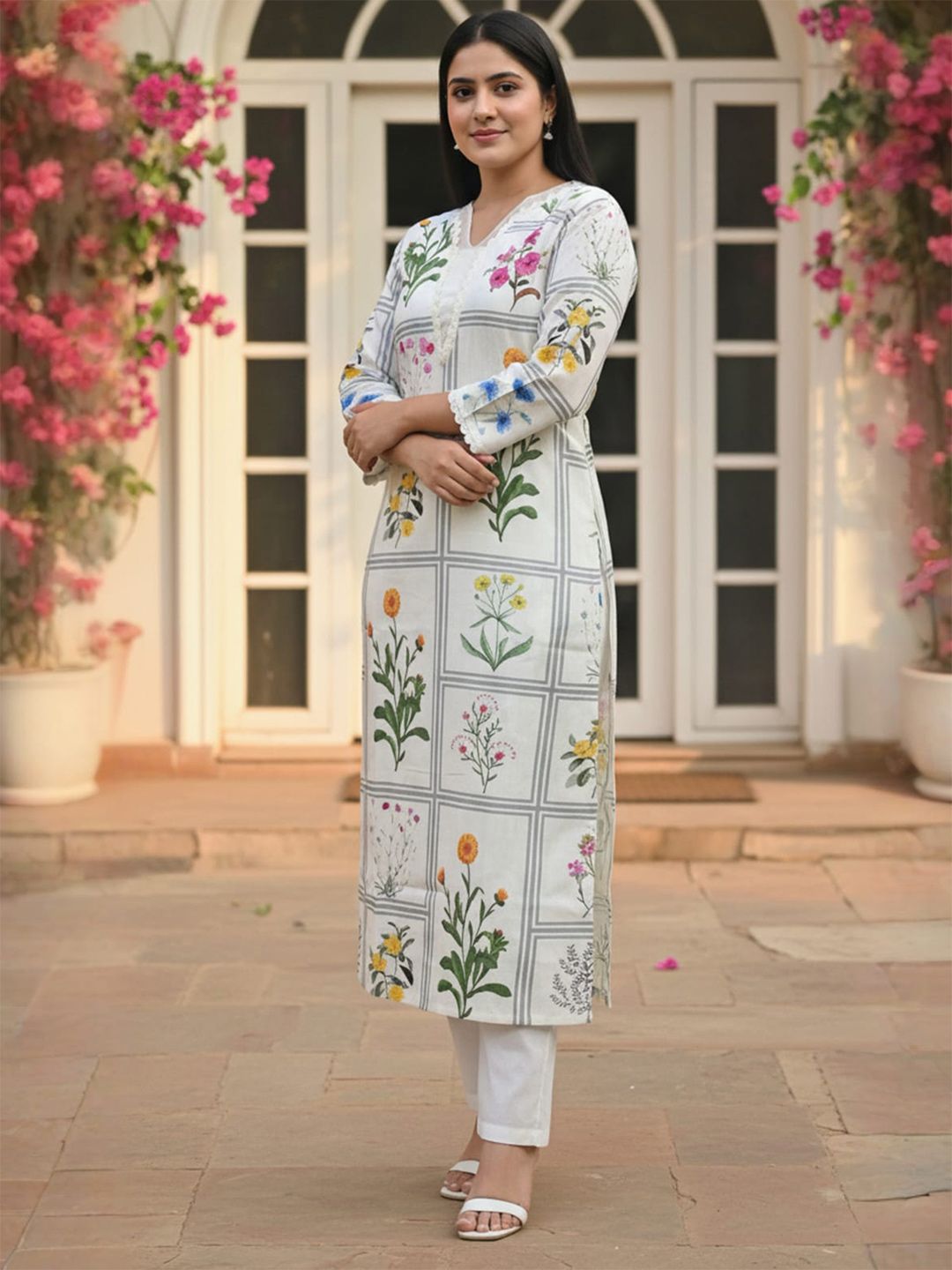 Women Floral Printed Linen Kurta with Trousers