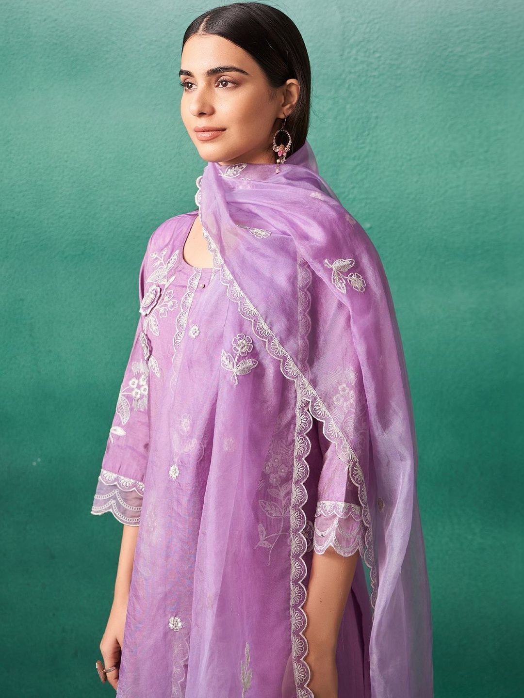 Women Ethnic Motifs Embroidered Regular Thread Work Kurta with Trousers & With Dupatta