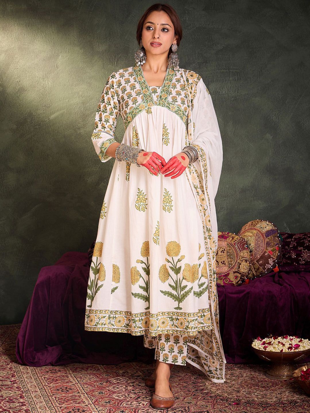 Dhiyona IE Floral Printed Empire V-Neck Pure Cotton A-Line Kurta With Trousers And Dupatta