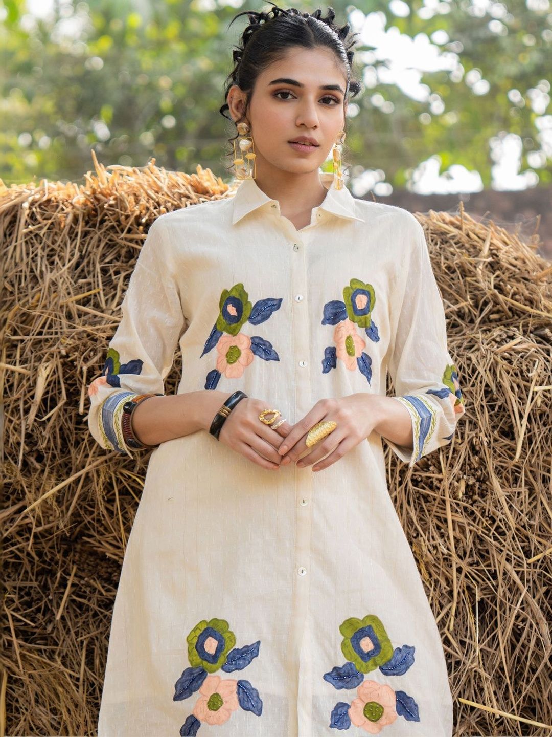 Women Floral Embroidered Regular Thread Work Pure Cotton Kurta with Trousers