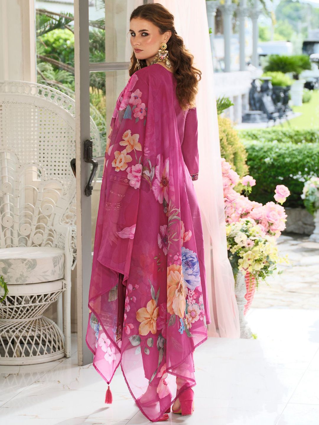 Dhiyona IE Women's Women Floral Embroidered Kurta with Trousers & Dupatta